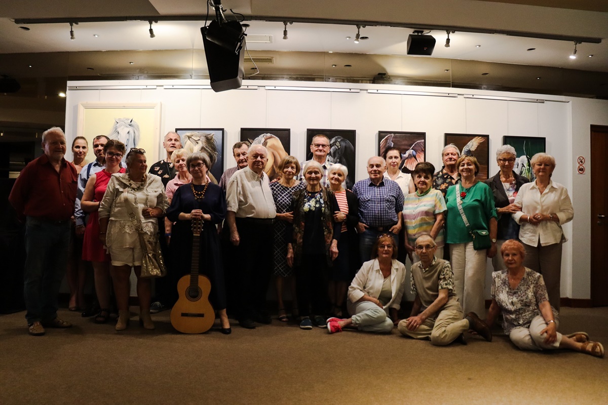 "Chorzów - miasto, które kocham": Wernisaż Artystycznej Akademii Seniora w ChCK [GALERIA]