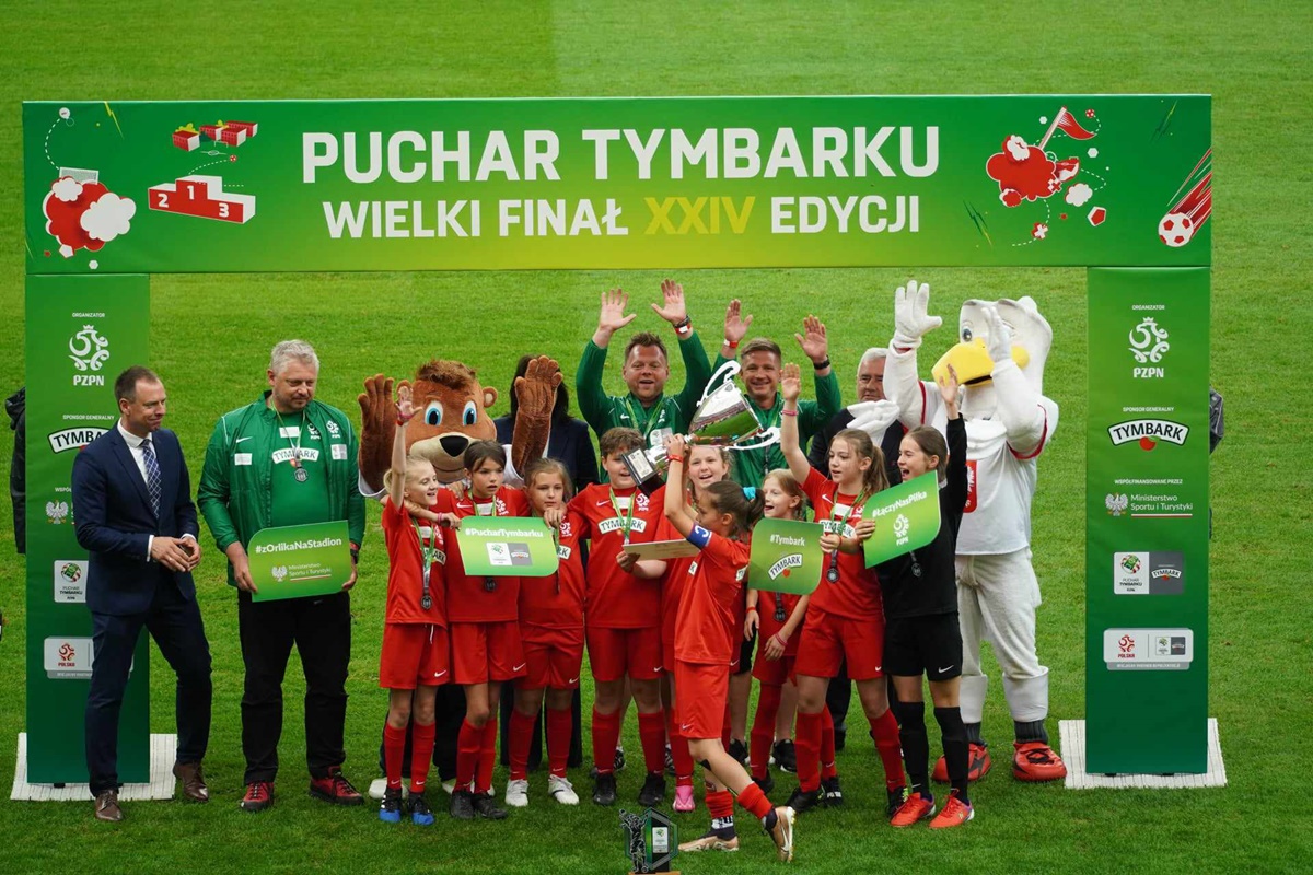 Chorzowskie dziewczęta z SP 17 wicemistrzyniami Polski w Pucharze Tymbarku!