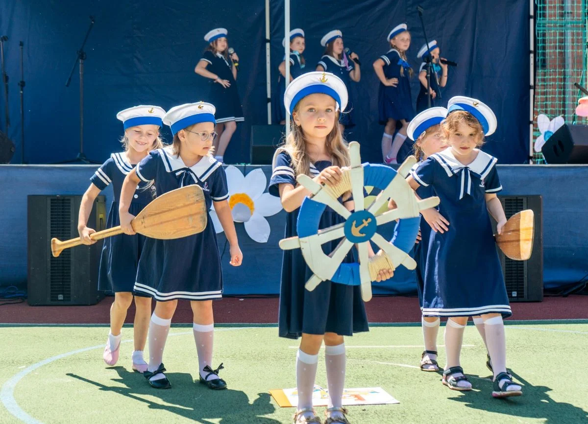 Uczniowie podczas festynu zbierali środki na leczenie nauczycielki walczącej z nowotworem