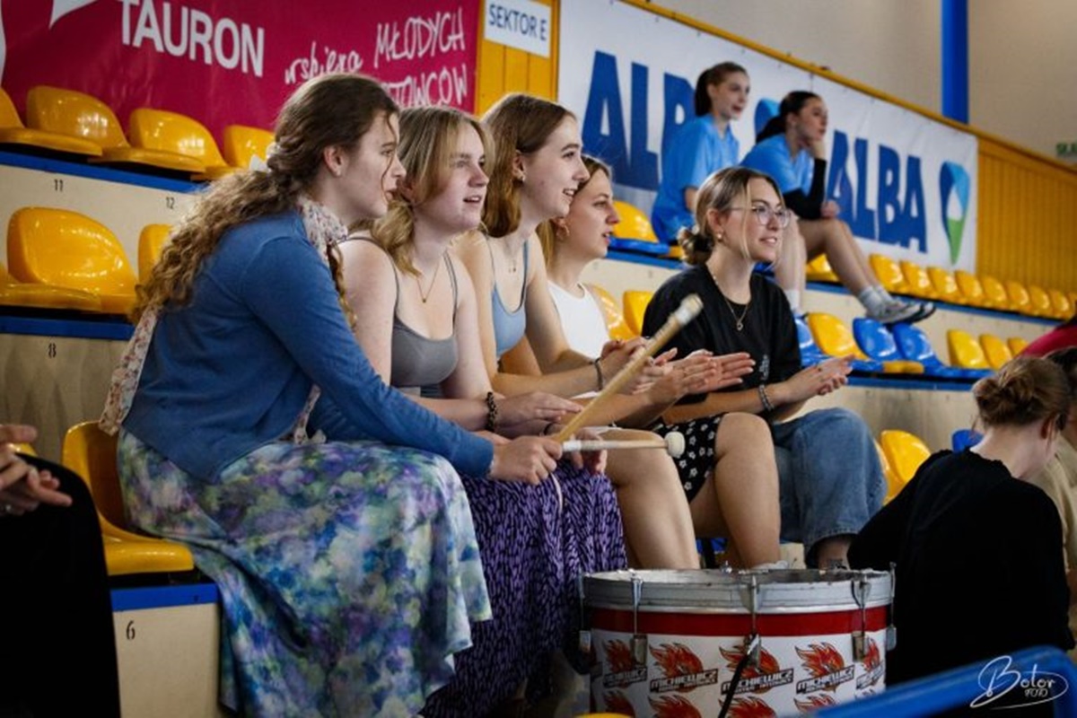 Młodzież z Chorzowa i Katowic integruje się na siatkarskim parkiecie na Silesian Classic