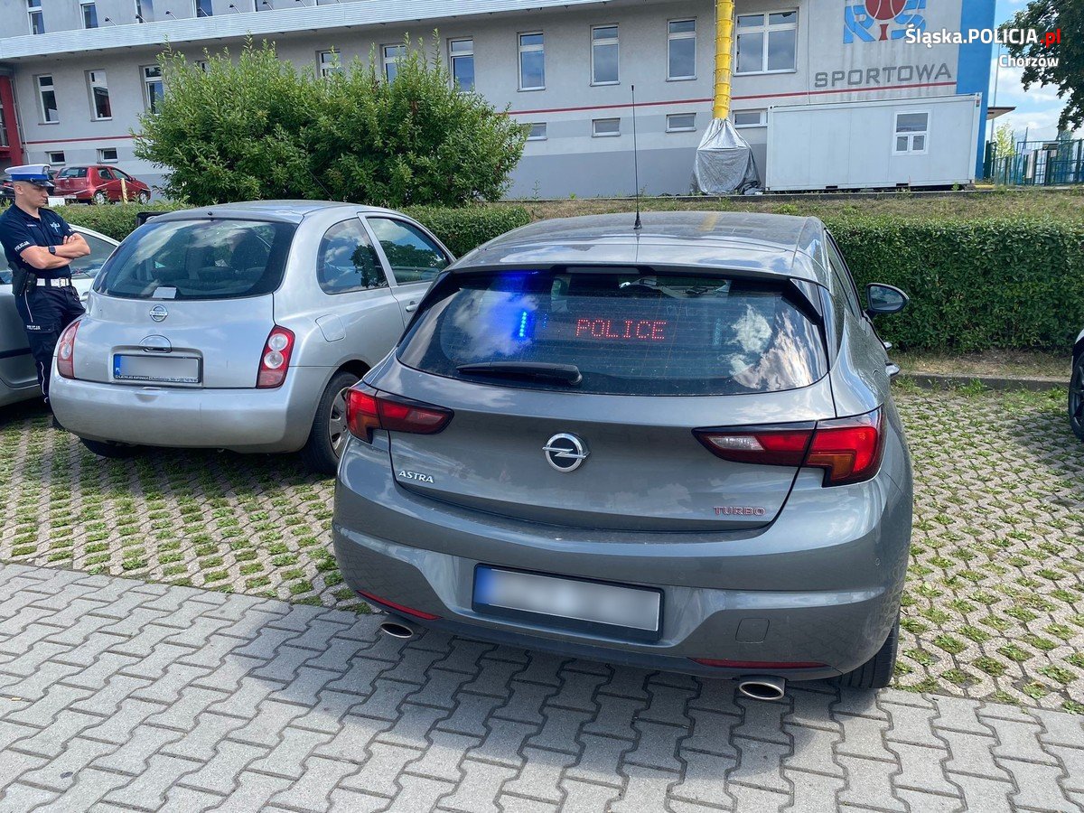 Kierowca bez uprawnień i w stanie nietrzeźwości zatrzymany na DTŚ