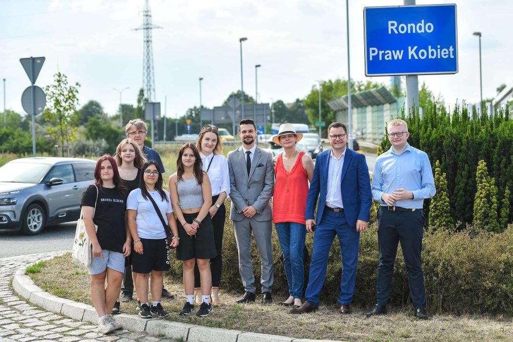 Na Rondzie Praw Kobiet powstanie symboliczna łąka kwietna!