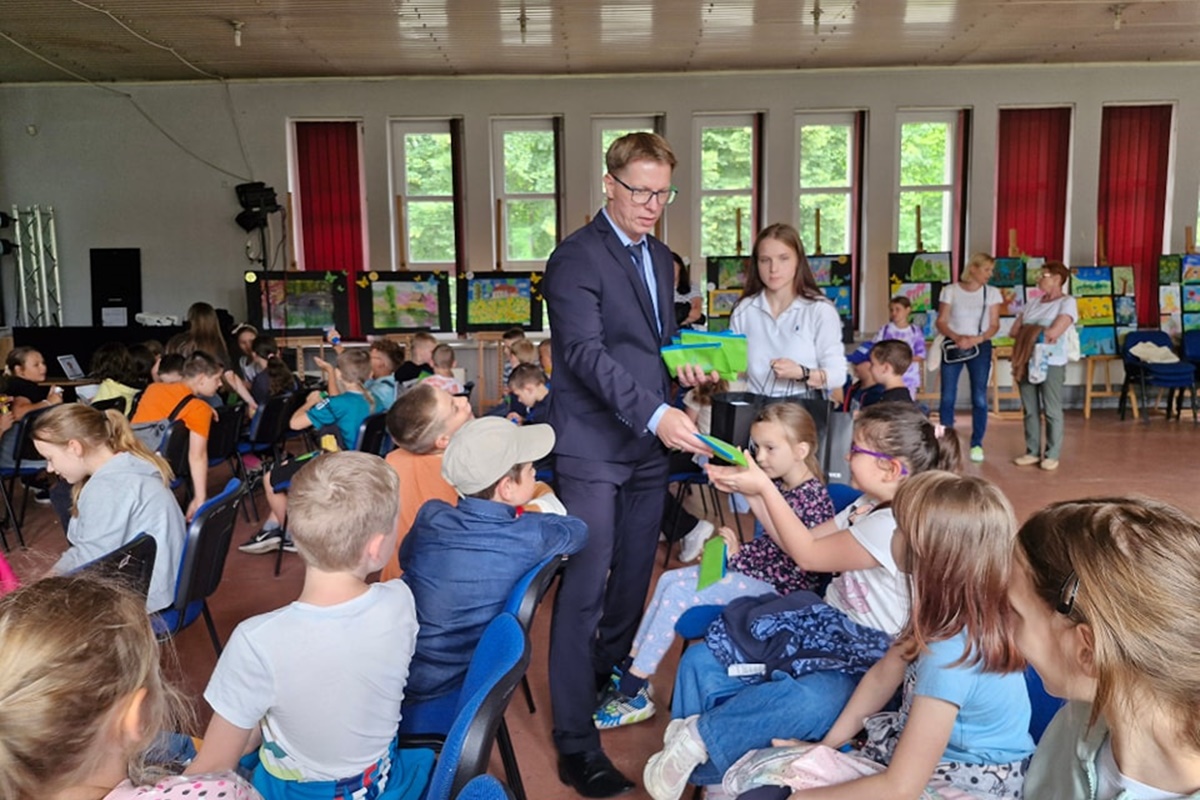 Prezydent Świętochłowic w roli nauczyciela. Ostatnie zajęcia Uniwersytetu Dziecięcego