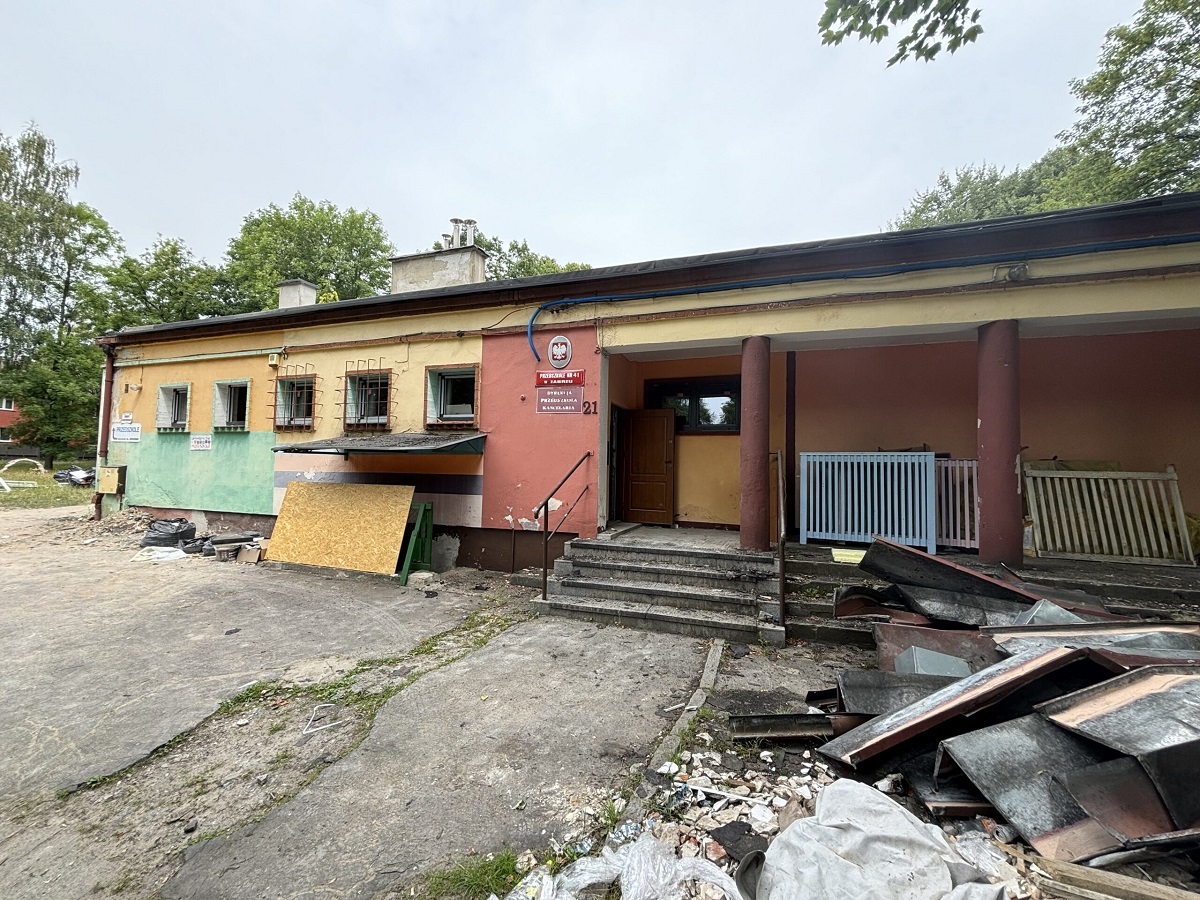 Rozpoczęły się wakacyjne remonty w szkołach [FOTO]