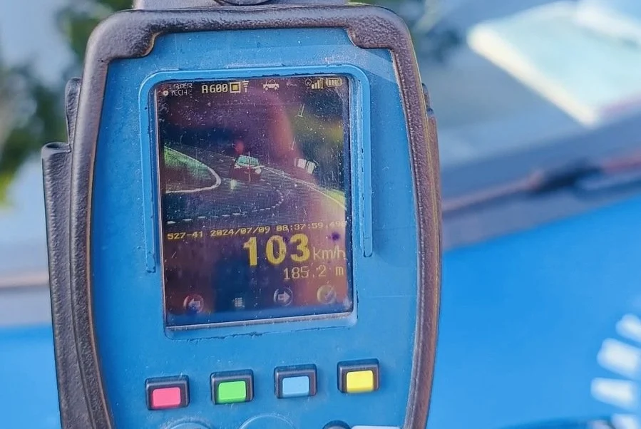 Rażąco przekroczył prędkość - policjanci zatrzymali kierowcy prawo jazdy