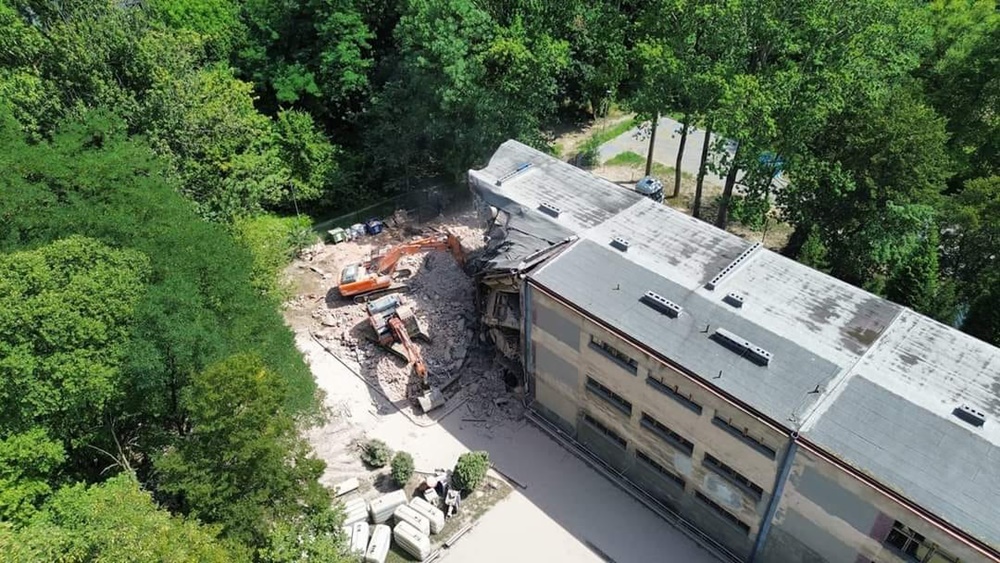 Rozbiórka starego budynku Szkoły Podstawowej nr 17 1