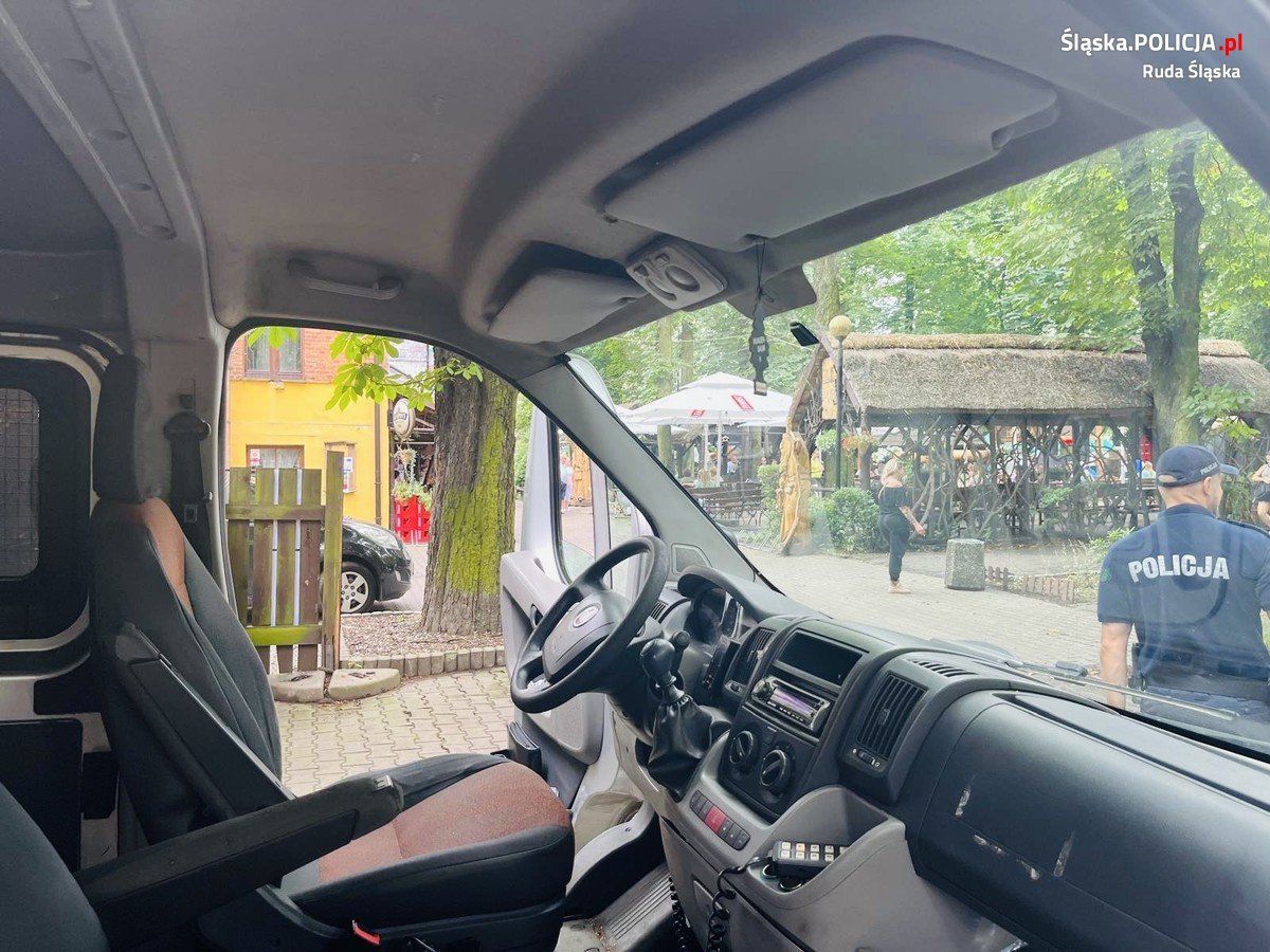 Policja z Wirku promowała bezpieczeństwo na Ogrodzie Śniadaniowym w ŚTI