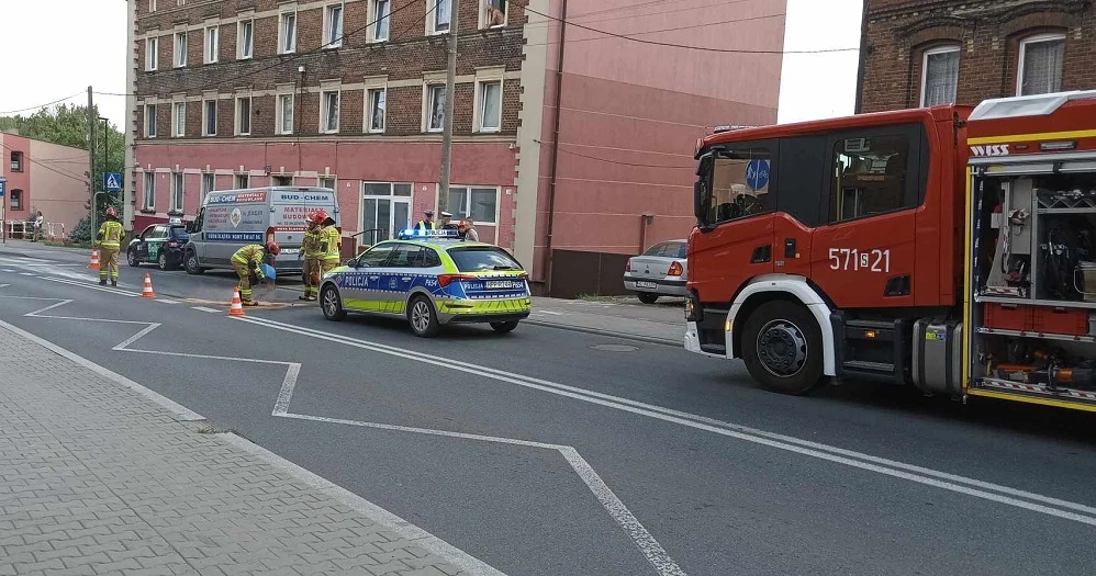 Kolizja samochodu osobowego z dostawczym w Rudzie Śląskiej