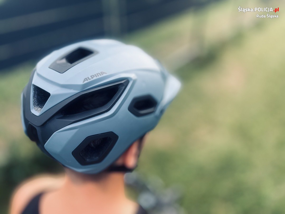 Trwa sezon rowerowy. Policja przypomina o zasadach!