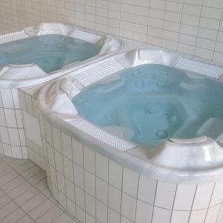 Basen - Plac Powstańców