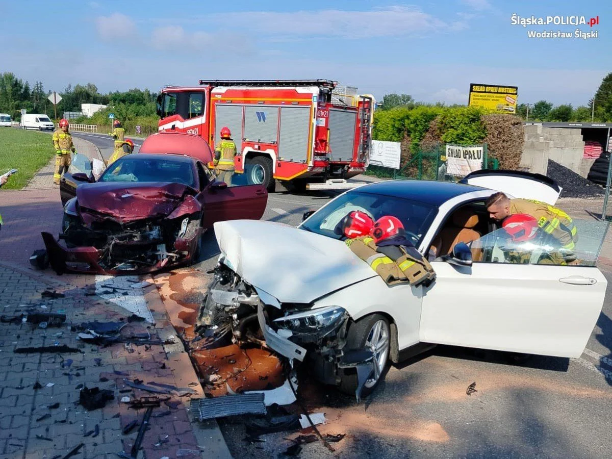 Czołowe zderzenie w Wodzisławiu Śląskim!
