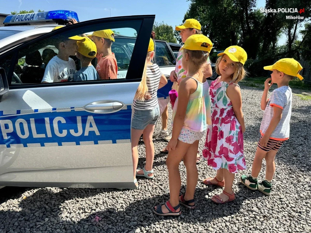 Mikołowscy dzielnicowi rozpoczęli spotkania edukacyjne z dziećmi
