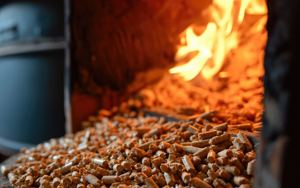 Jak zlikwidować spieki w piecu na pellet?