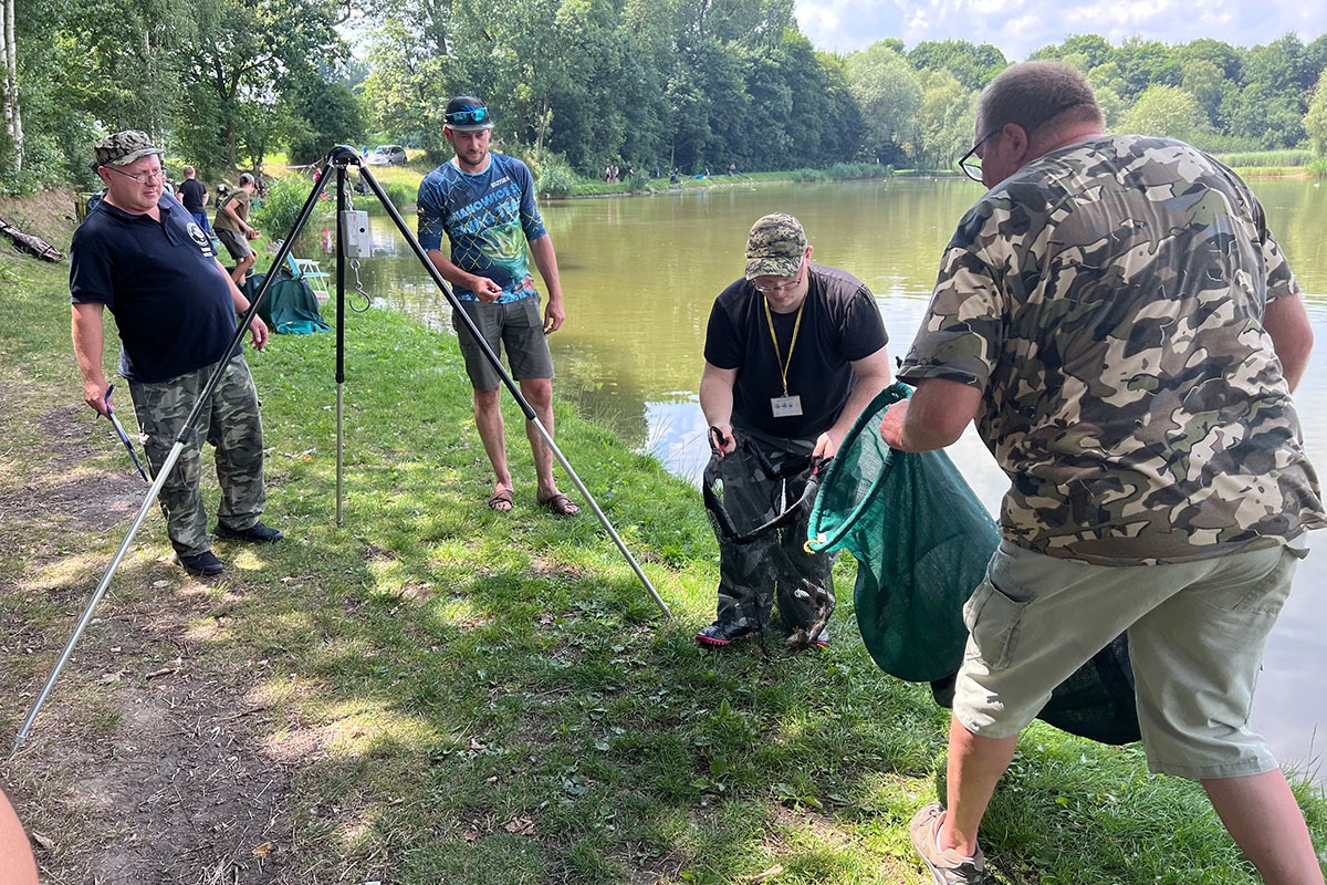Zawody wędkarskie w Siemianowicach: Zdzisław Lange zdobywa Puchar Prezydenta