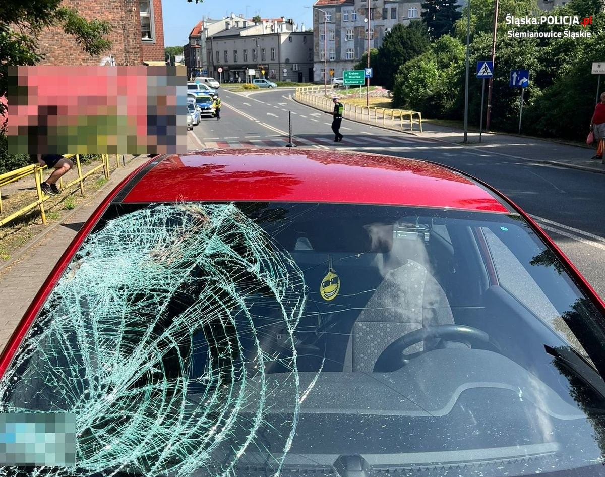 Dramatyczny wypadek w Siemianowicach Śląskich: Starsze małżeństwo potrącone na pasach