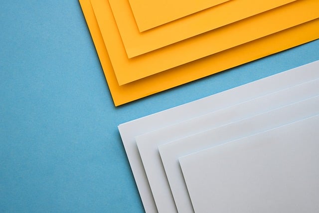 Precyzyjne projekty - formatowanie płyt w hurtowni tworzyw sztucznych