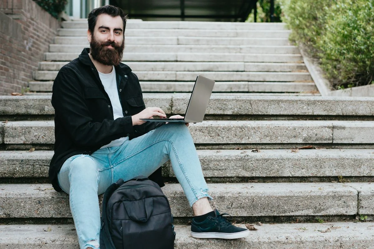 Finansowanie swojego biznesu freelancera: skąd pozyskać środki na rozwój