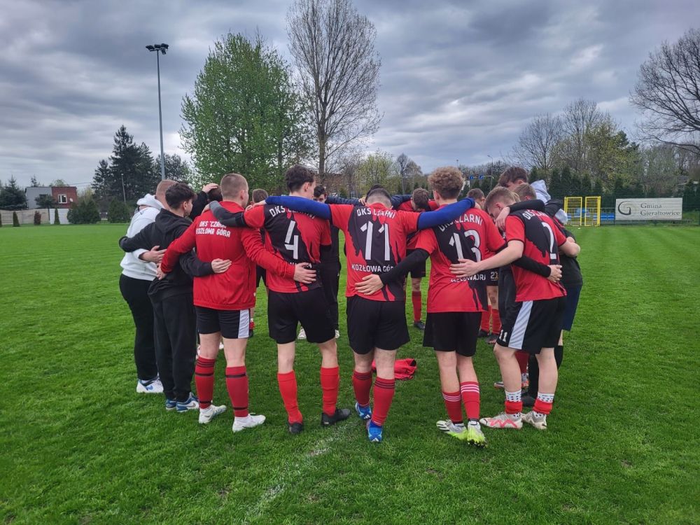 Czarni Kozłowa Góra wygrywają ligę z imponującym bilansem!