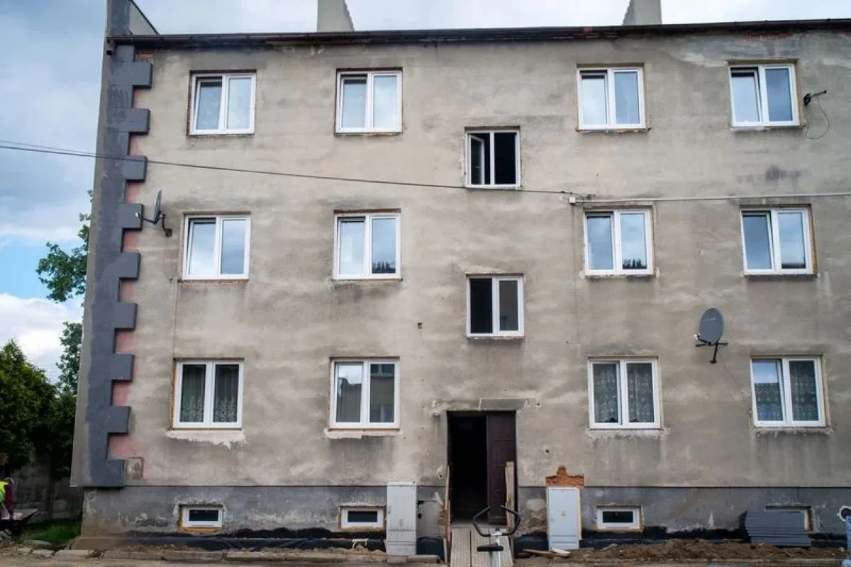 Budynek przy ul. Janiego przechodzi remont! Przygotowywane jest 18 mieszkań