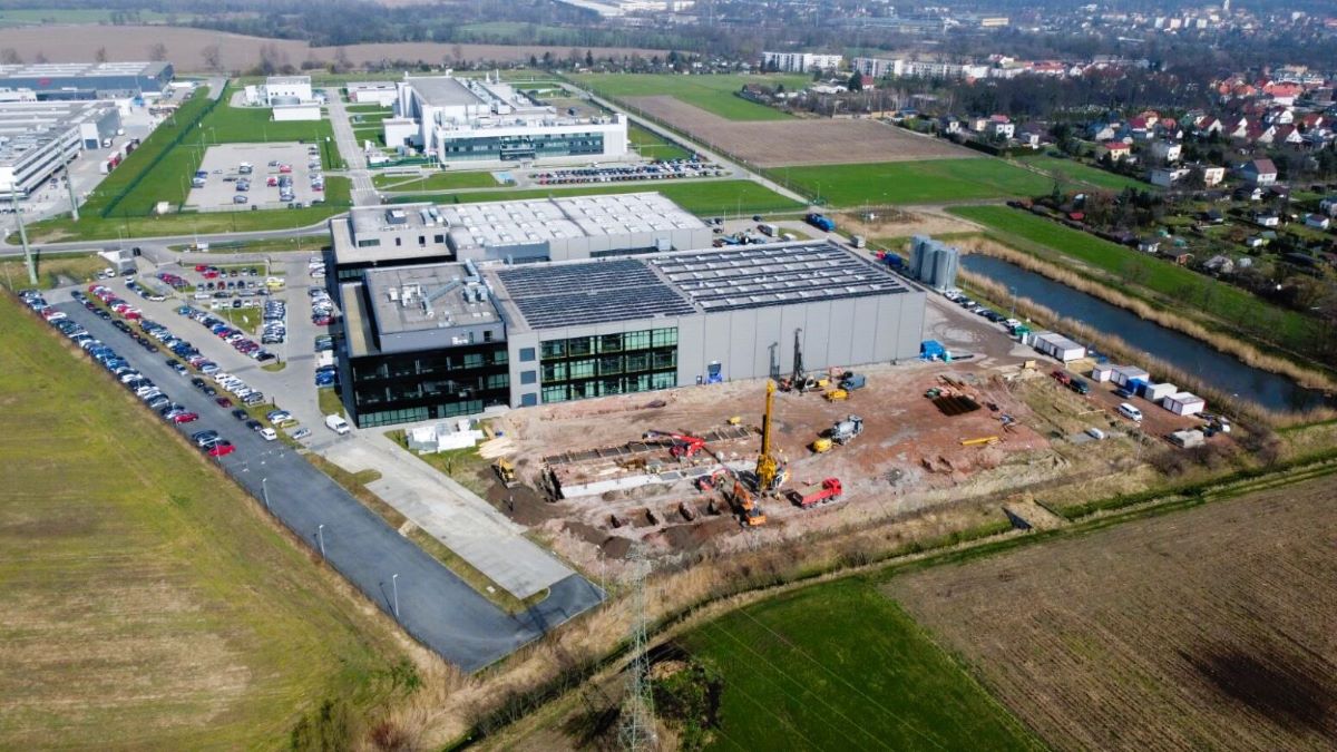 Fabryka baterii w Gliwicach zostanie rozbudowana. Powstaną nowe miejsca pracy!