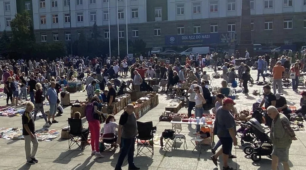Wyprzedaż garażowa na placu Krakowskim