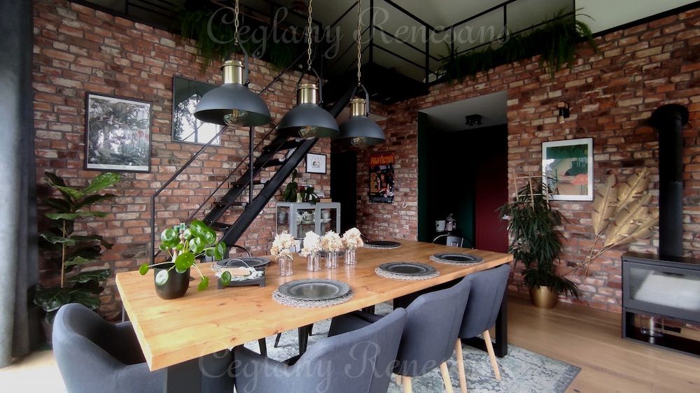 Cegła na ścianie – elegancja i trwałość w jednym