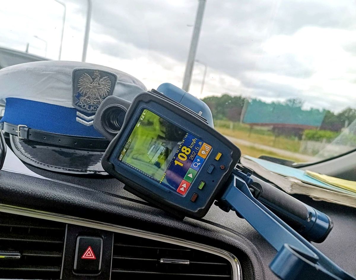 Kierowca bmw zatrzymany za jazdę 108 km/h w obszarze zabudowanym