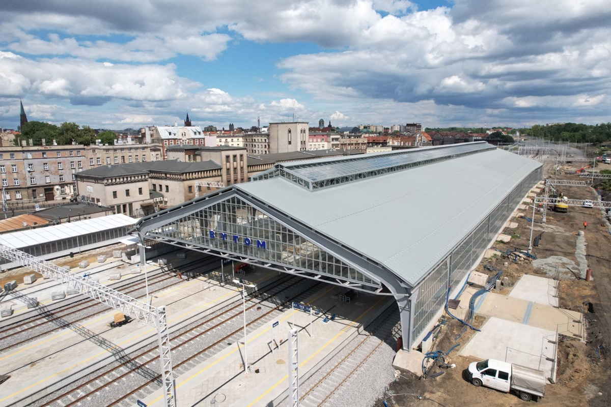 Zbliża się koniec prac nad halą peronową PKP w Bytomiu