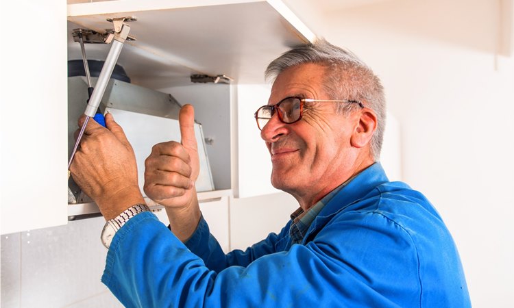 Sosnowieccy seniorzy od kwietnia mogą skorzystać z programu “Złota Rączka”