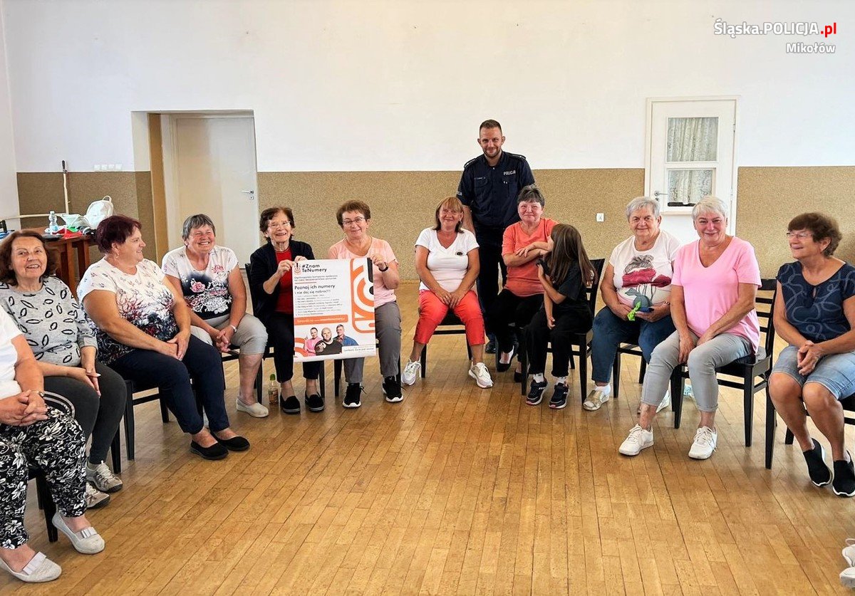 Policjanci odwiedzili mikołowskich seniorów