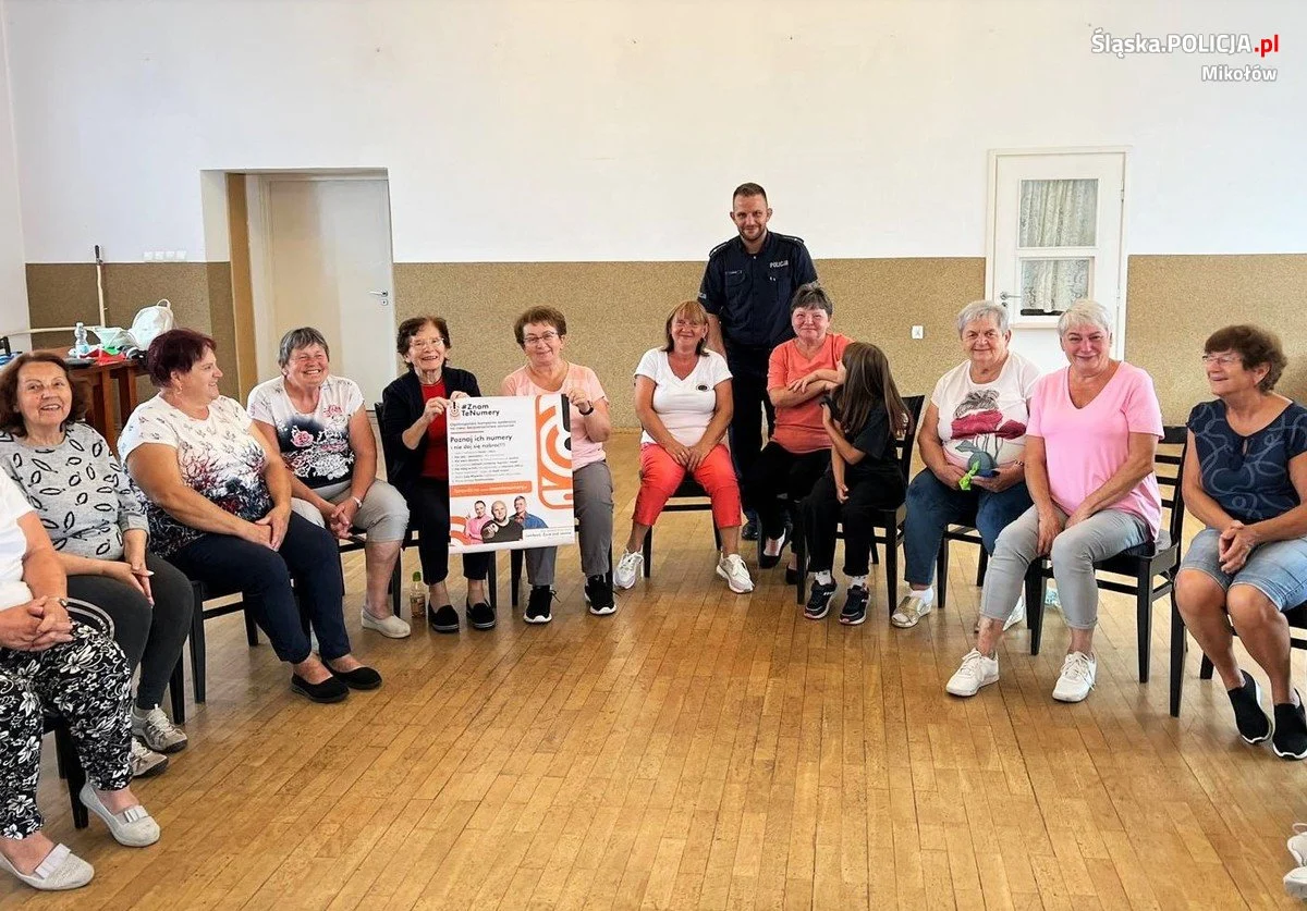 Policjanci odwiedzili mikołowskich seniorów