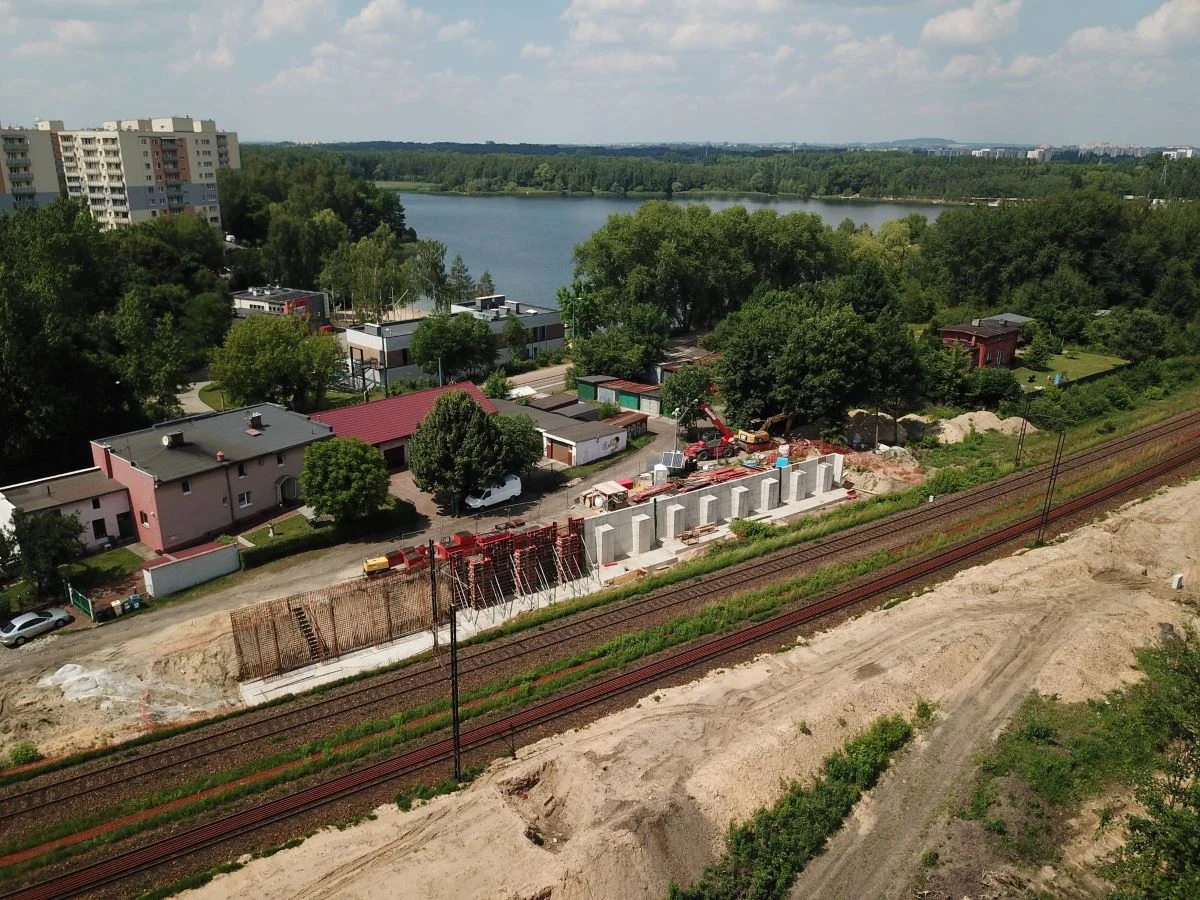 W Szopienicach powstają nowe torowisko i przystanek kolejowy