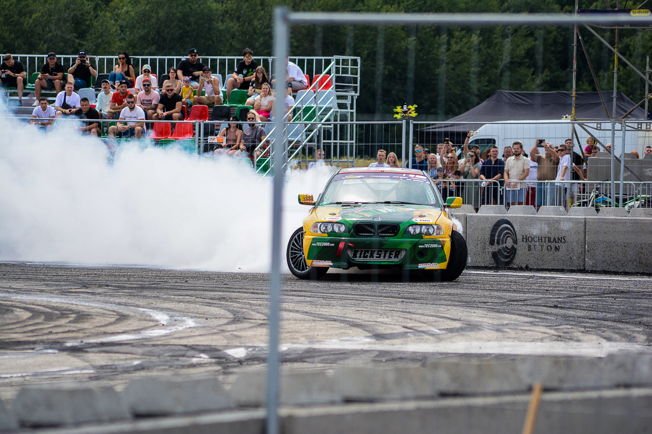 Trwają DMP Driftingowe Mistrzostwa Polski w Katowicach [FOTORELACJA]