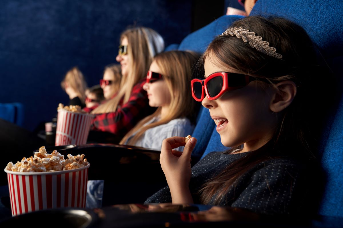 Lipcowy repertuar kin Helios