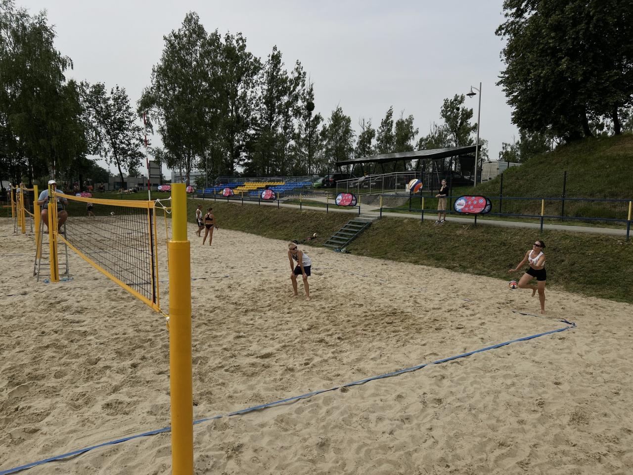 IX Otwarte Mistrzostwa Śląska w Siatkówce Plażowej - MIKST 15