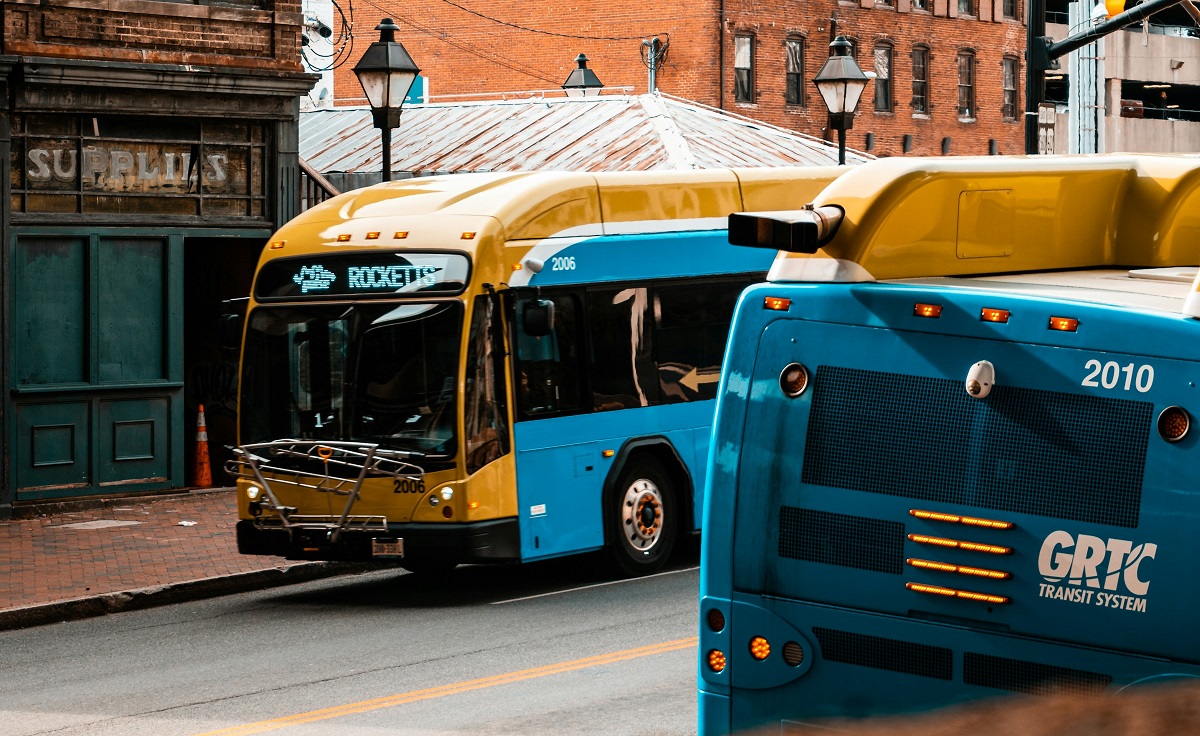 Czy opłaca się jechać busem do Holandii?