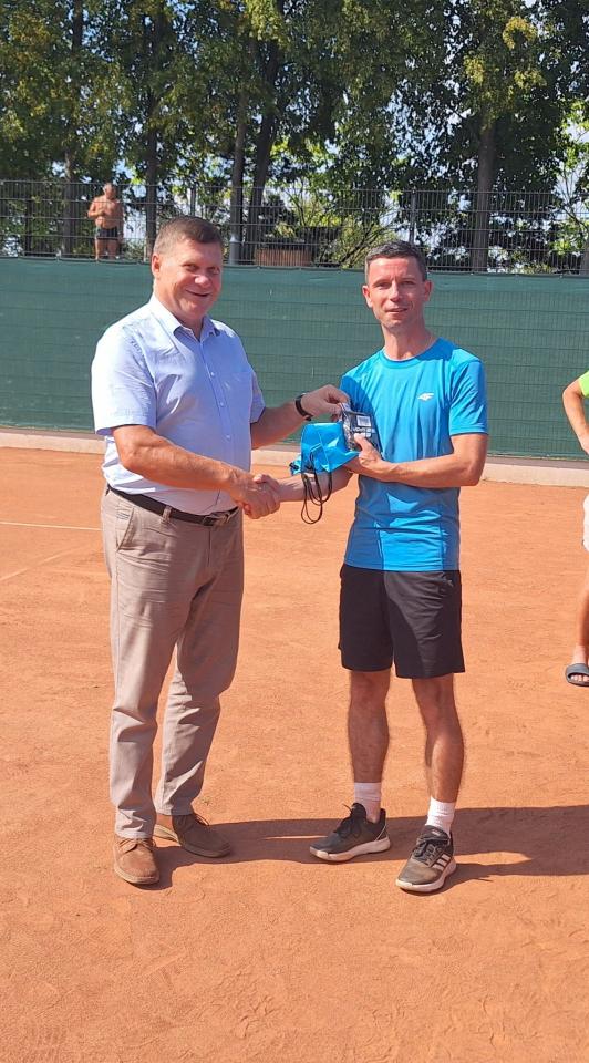 Wakacyjny Turniej Tenisa Ziemnego 4