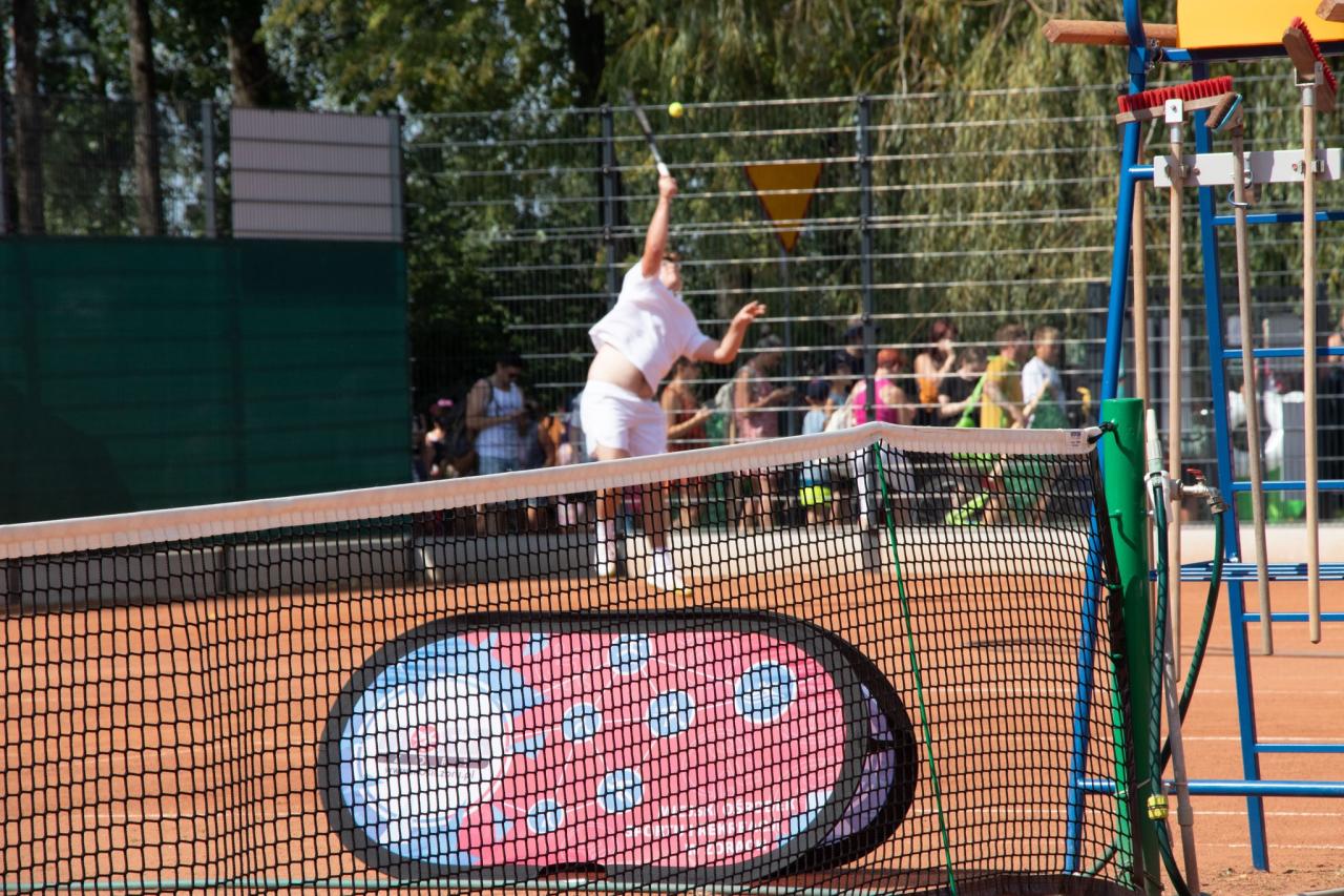 Wakacyjny Turniej Tenisa Ziemnego 10