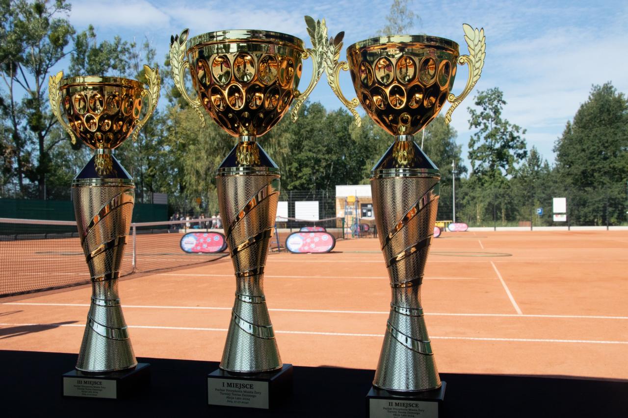 Wakacyjny Turniej Tenisa Ziemnego 16