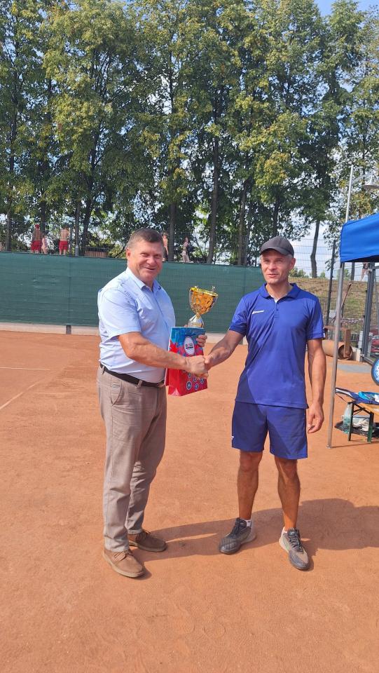 Wakacyjny Turniej Tenisa Ziemnego 17