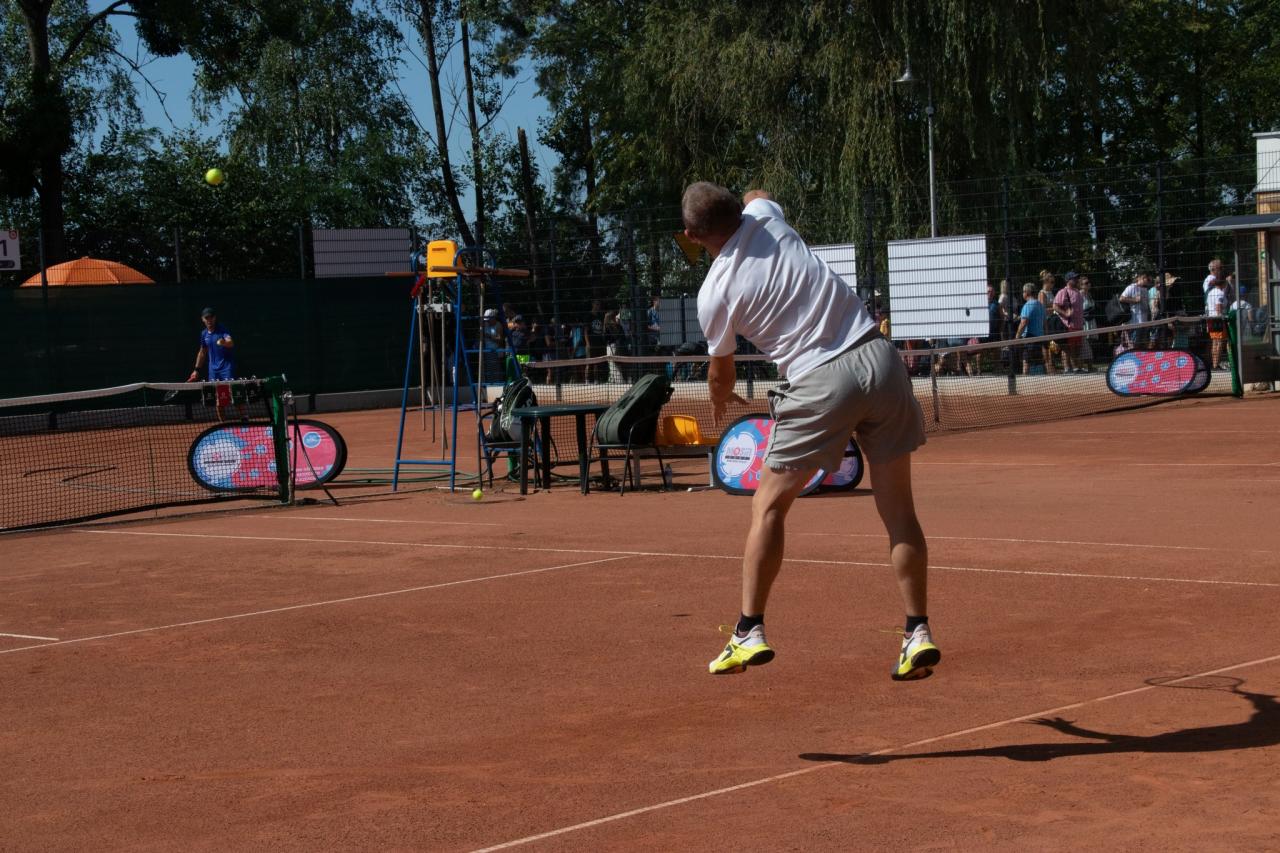 Wakacyjny Turniej Tenisa Ziemnego 22