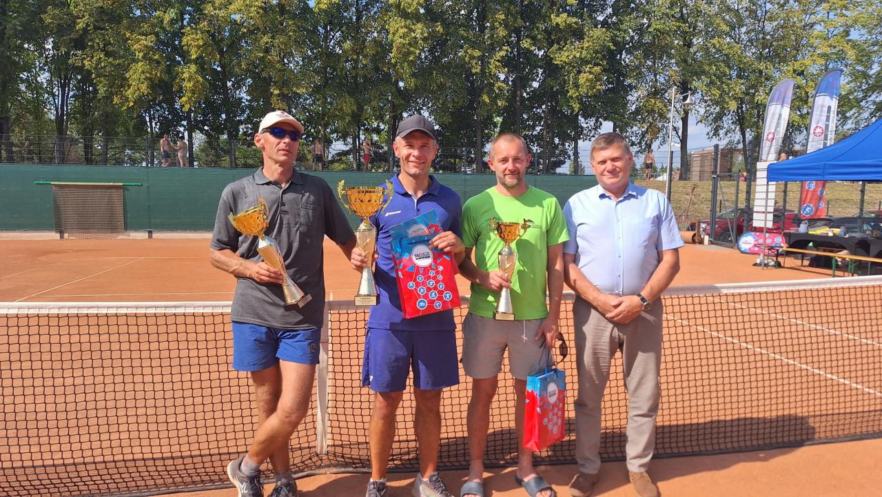 Wakacyjny Turniej Tenisa Ziemnego 30