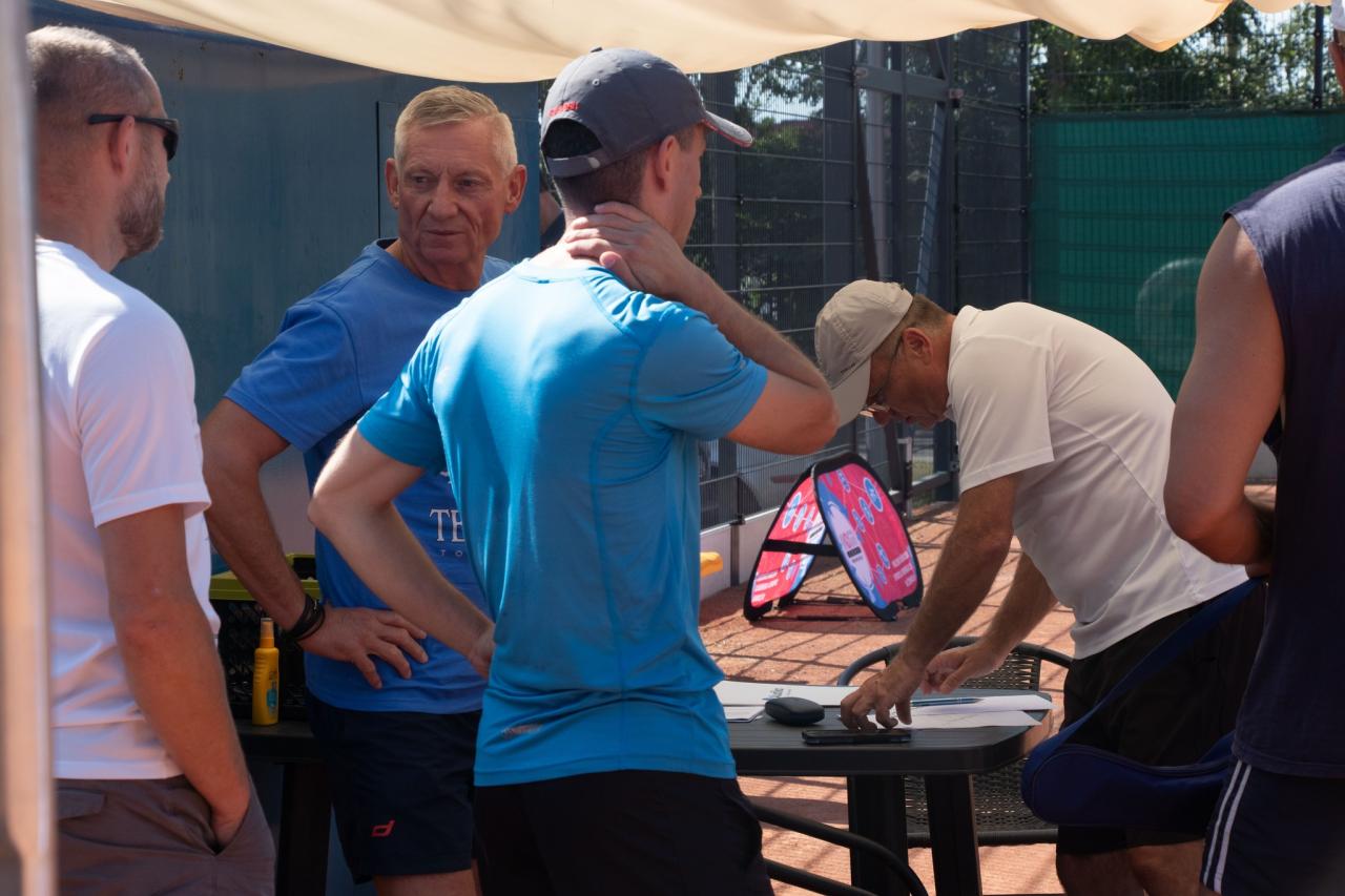 Wakacyjny Turniej Tenisa Ziemnego 32