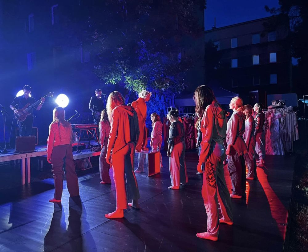 Spektakl taneczny „Wir” w plenerze! [ZDJĘCIA]