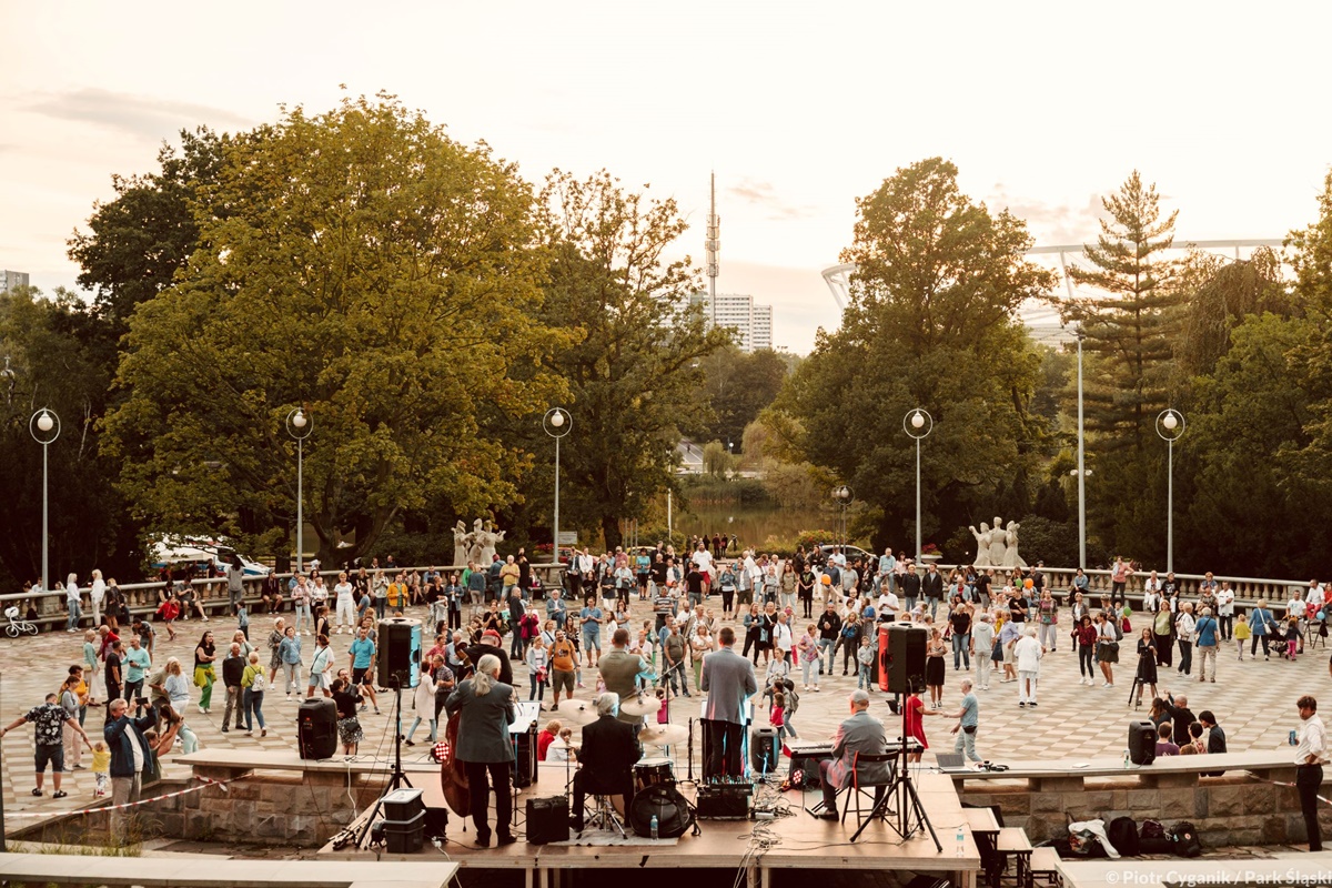 Swingowa potańcówka w Parku Śląskim z Otwartą Lekcją Stepowania już w najbliższą sobotę