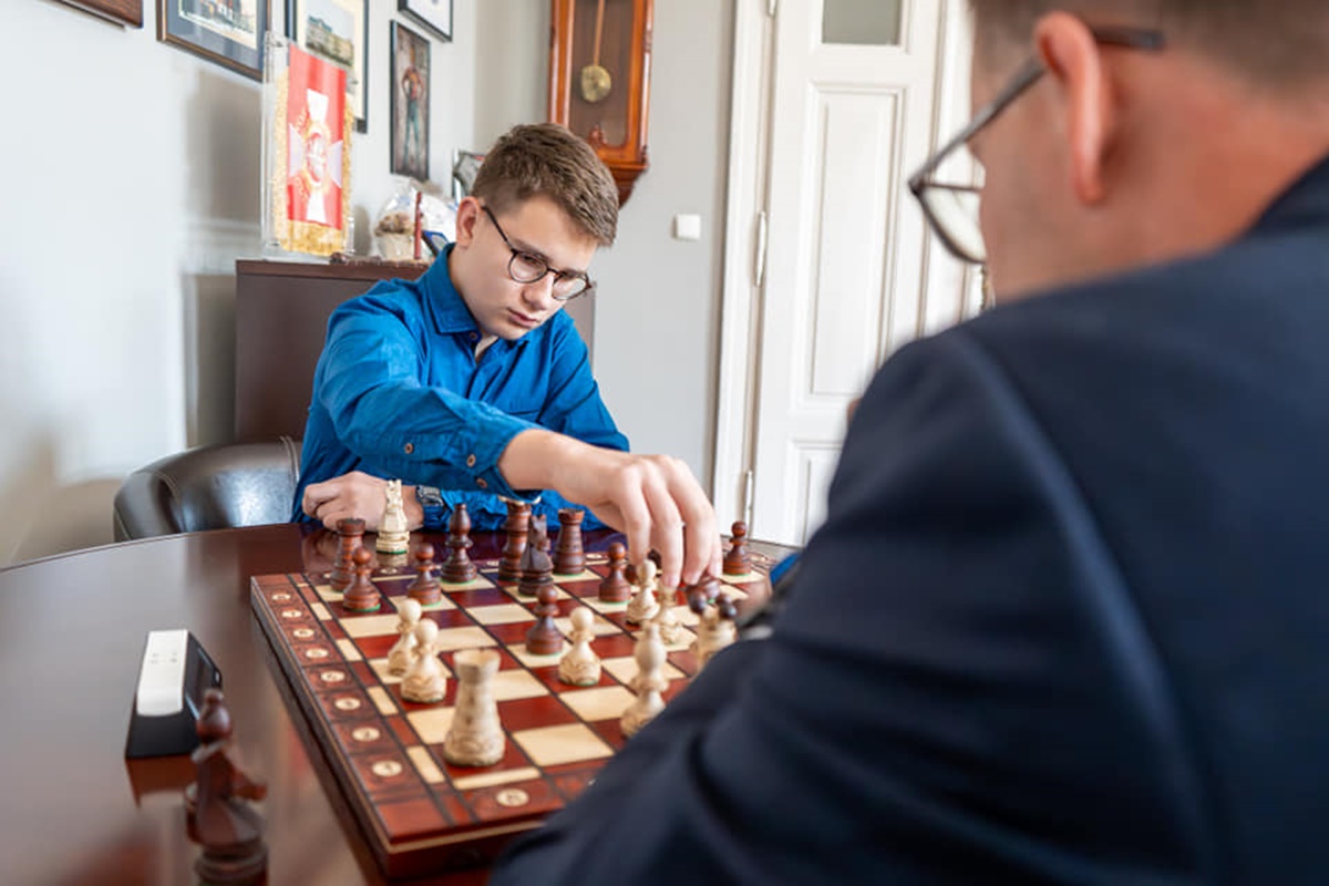 Uczniowie chorzowskich szkół zagrali w szachy z prezydentem!