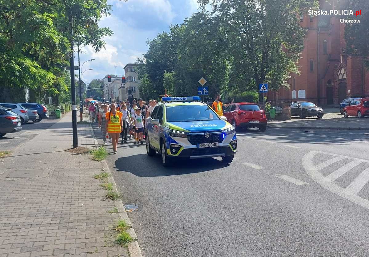Chorzowscy policjanci zabezpieczali tyską pielgrzymkę