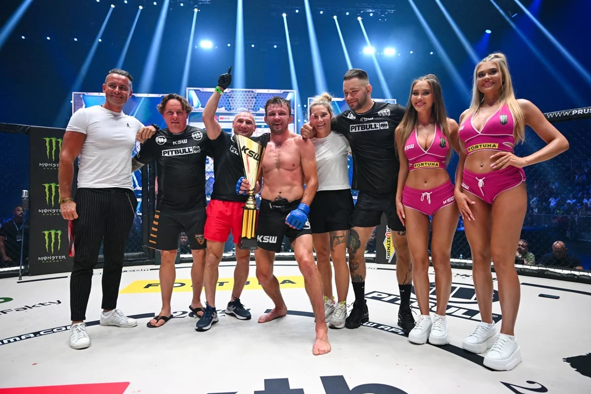Świętochłowiczanin Adam Brysz zwyciężył z Hugo Deux w emocjonującej walce na KSW!
