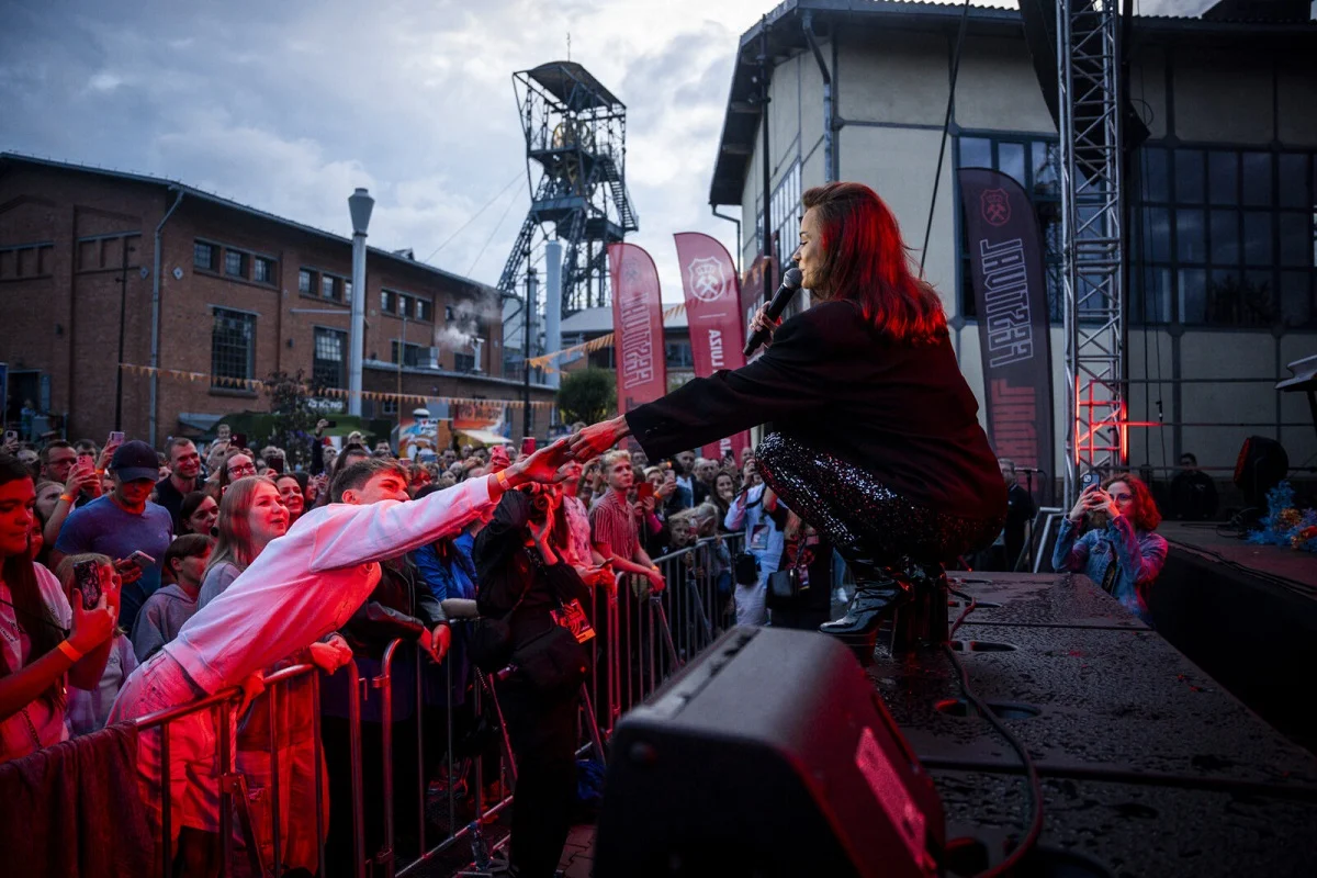 "Świeże brzmienia" – impreza z DJ-em w strefie Carnall już w sobotę!