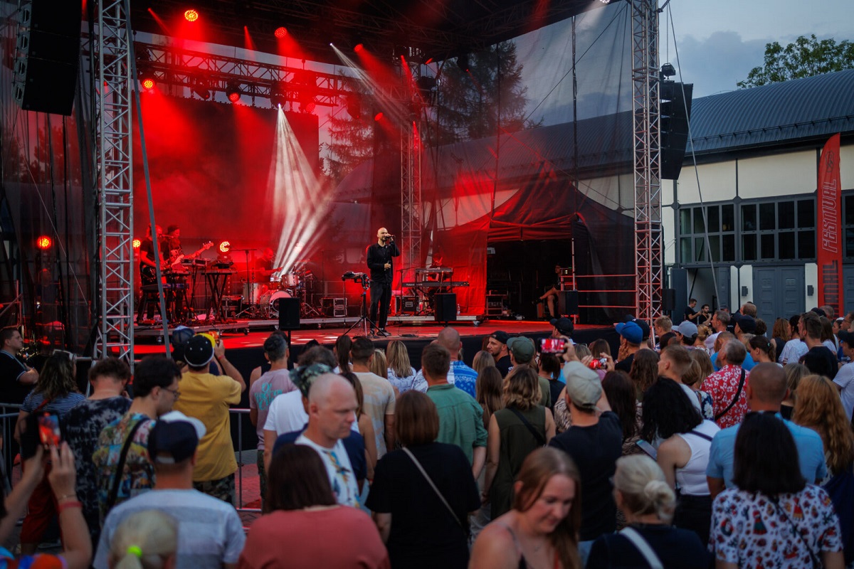 Ikony polskiego rapu i hip-hopu wystąpiły w ramach Carnall Festivalu [FOTO]